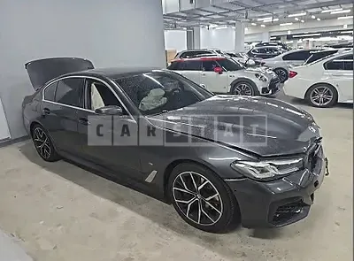 Photo 1 of 17: 2021 BMW 530i xDrive — Korean insurance auction