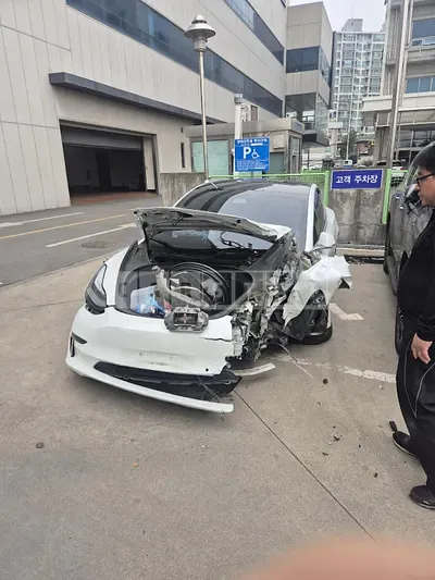 Photo 1 of 8: 2020 Tesla Model 3 Long Range, VIN 5YJ3E1EB0LF726865 — Korean insurance auction