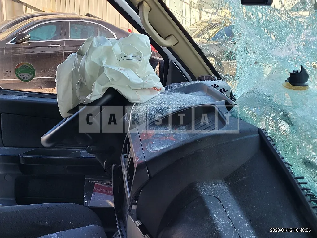 Photo 2 of 19: 2022 Masada 2 Van, VIN LVPRPB4B3NC891169 — Korean insurance auction