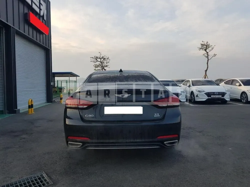 Photo 2 of 9: 2018 Hyundai Genesis /G80, VIN KMHGL41DBKU301869 — Korean insurance auction
