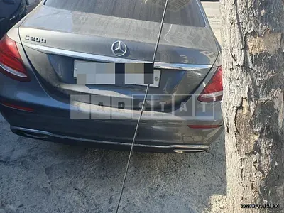 Photo 1 of 21: 2018 Mercedes-Benz E200, VIN WDDZF4CB8JA408919 — Korean insurance auction