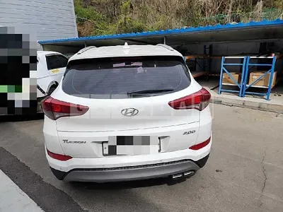 Photo 1 of 8: 2017 Hyundai Tucson TL 2.0, VIN KMHJ381ABJU572102 — Korean insurance auction