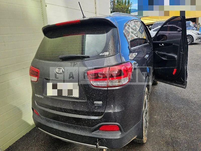 Photo 2 of 14: 2015 Kia Sorento LPG — Korean insurance auction