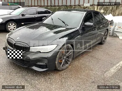 Photo 1 of 7: 2021 BMW 320i, VIN WBA5X5101MFK07669 — Korean insurance auction