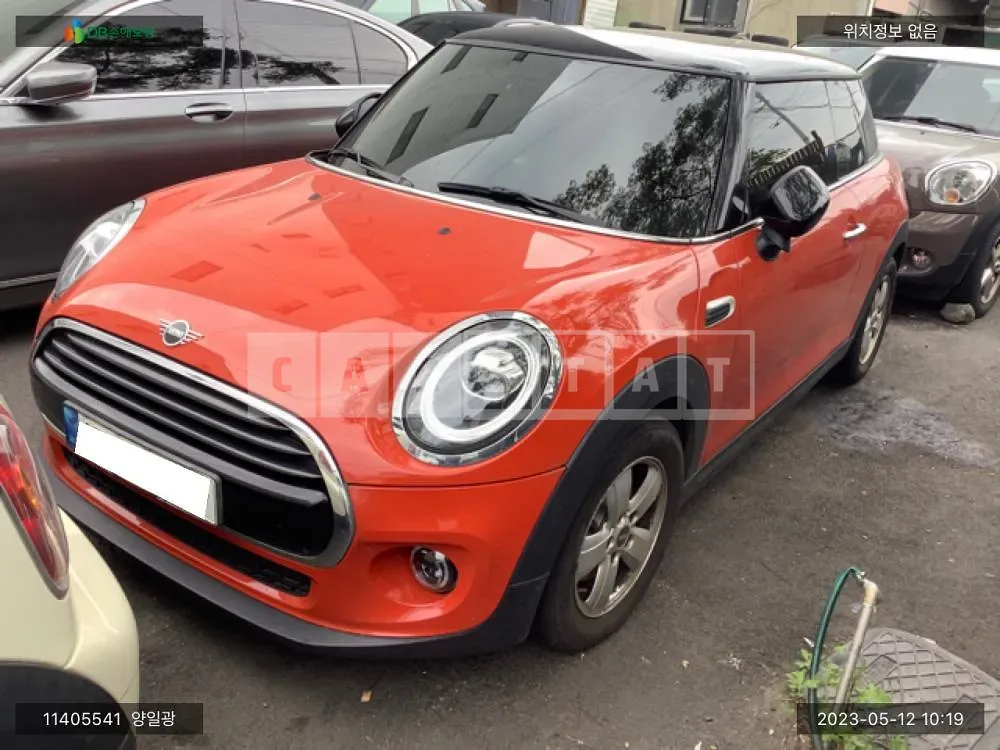 Photo 2 of 11: 2021 MINI Cooper, VIN WMWXR7103M2N59299 — Korean insurance auction