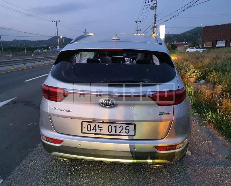 Photo 2 of 21: 2016 Kia Sportage, VIN KNAPN813BGK102901 — Korean insurance auction