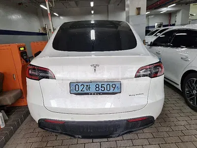 Photo 1 of 15: 2021 Tesla Model Y LongRange, VIN 5YJYGDEE5MF168878 — Korean insurance auction