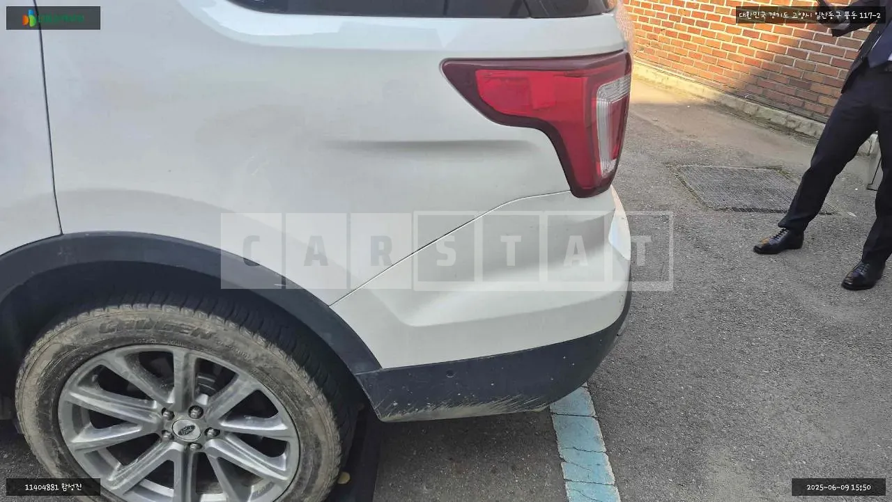 Photo 2 of 11: 2015 Ford Explorer 2.3, VIN 1FM5K8FH2GGA92219 — Korean insurance auction