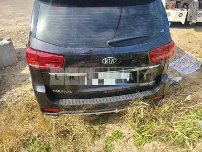 Photo 1 of 8: 2018 Kia Carnival Limousine — Korean insurance auction
