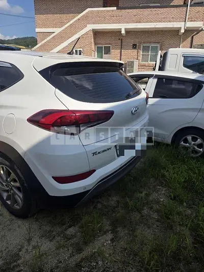 Photo 1 of 10: 2018 Hyundai Tucson TL — Korean insurance auction