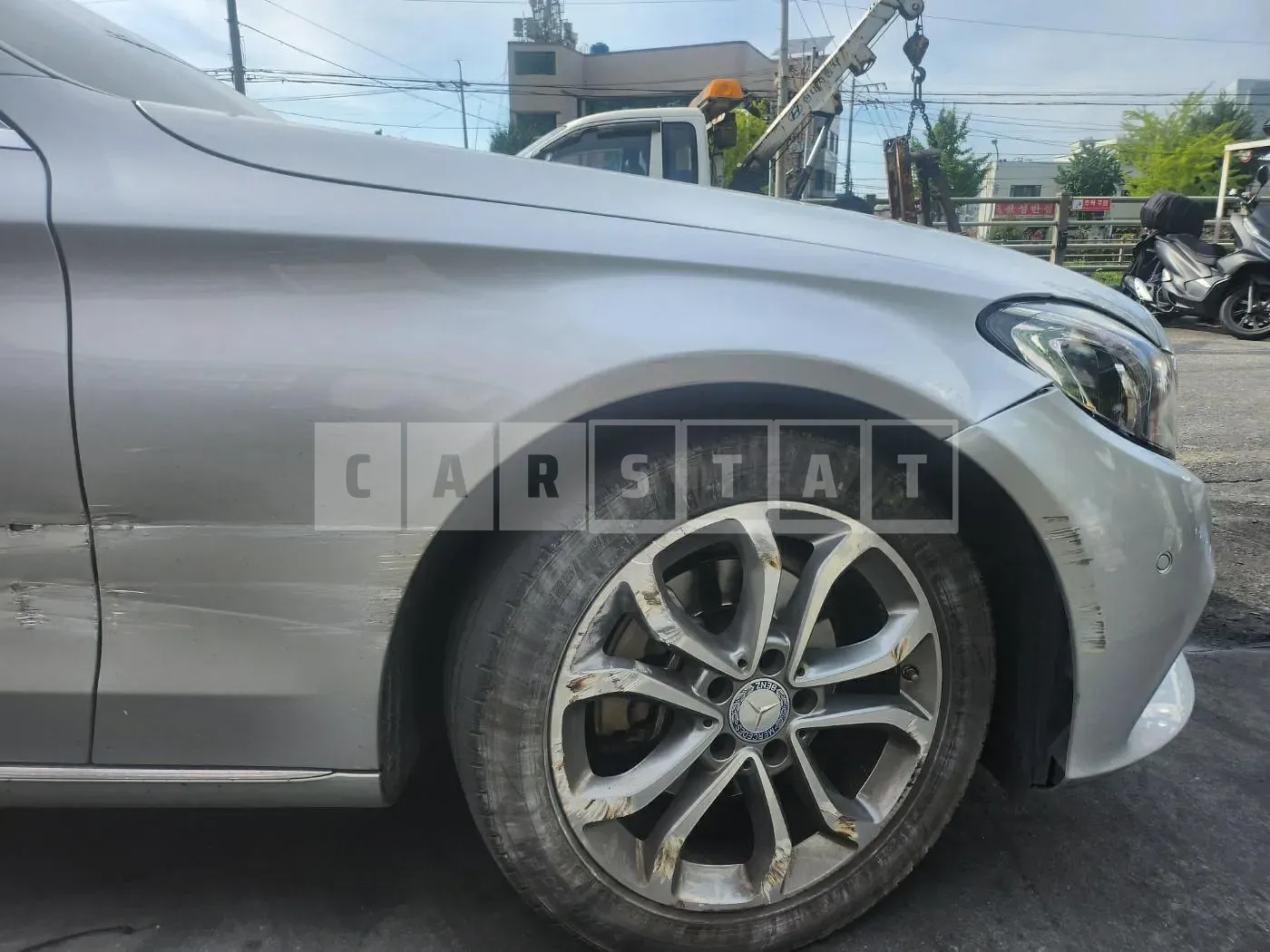 Photo 2 of 6: 2017 Mercedes-Benz C 200, VIN WDDWF4CB5HF409476 — Korean insurance auction