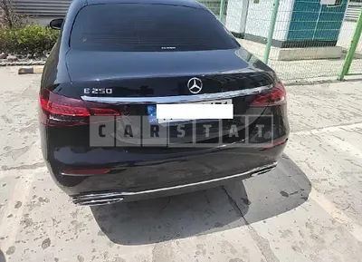 Photo 1 of 19: 2021 Mercedes-Benz E250, VIN W1KZF4FB2MA983775 — Korean insurance auction