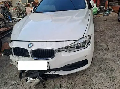 Photo 1 of 7: 2018 BMW 320d — Korean insurance auction