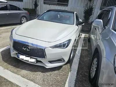Photo 1 of 12: 2018 Infiniti Q60 — Korean insurance auction