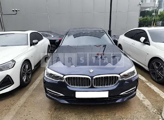 Photo 2 of 33: 2018 BMW 530i — Korean insurance auction