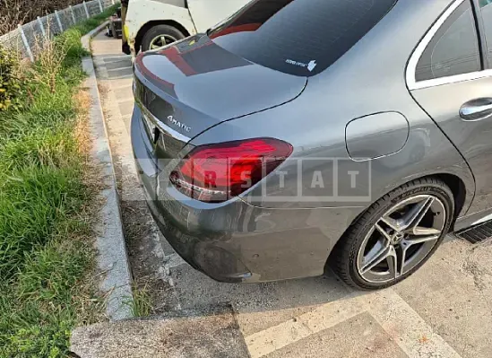 Photo 2 of 20: 2019 Mercedes-Benz C220d 4Matic — Korean insurance auction