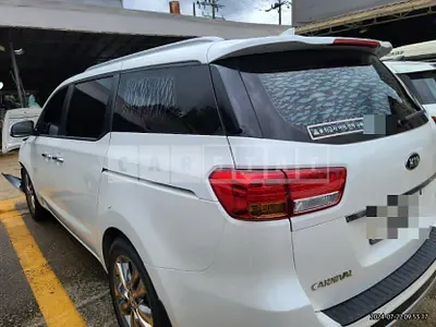 Photo 1 of 17: 2016 Kia Carnivals — Korean insurance auction