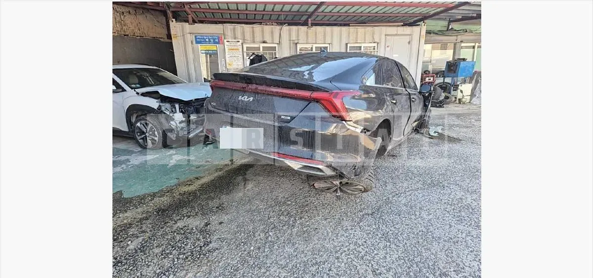 Photo 2 of 10: 2022 Kia K8 1.6 Hybrid — Korean insurance auction