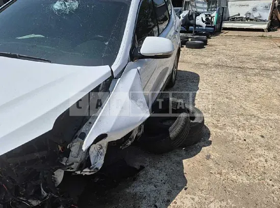 Photo 2 of 16: 2015 Hyundai Santa Fe — Korean insurance auction