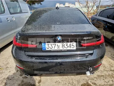 Photo 1 of 10: 2021 BMW 320i, VIN WBA5X510XMFL39863 — Korean insurance auction