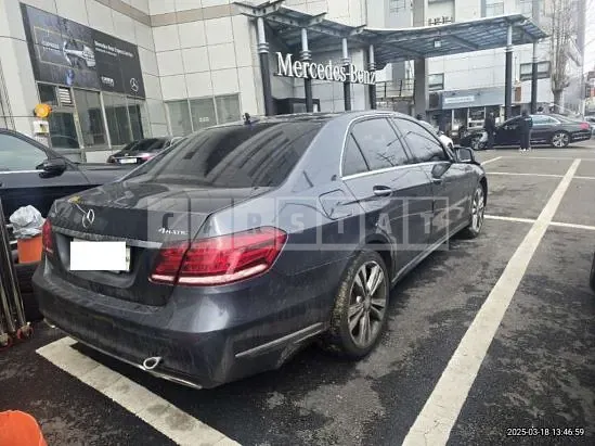 Photo 2 of 10: 2016 Mercedes-Benz E 300 4Matic — Korean insurance auction