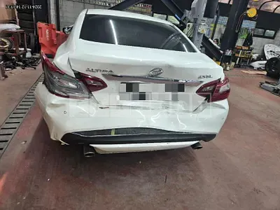 Photo 1 of 10: 2018 Nissan Altima 2.5 — Korean insurance auction