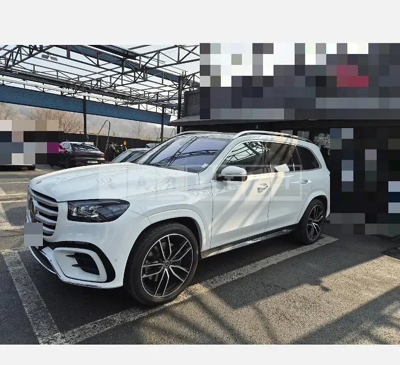 Photo 2 of 4: 2024 Mercedes-Benz GLS 580 4Matic — Korean insurance auction