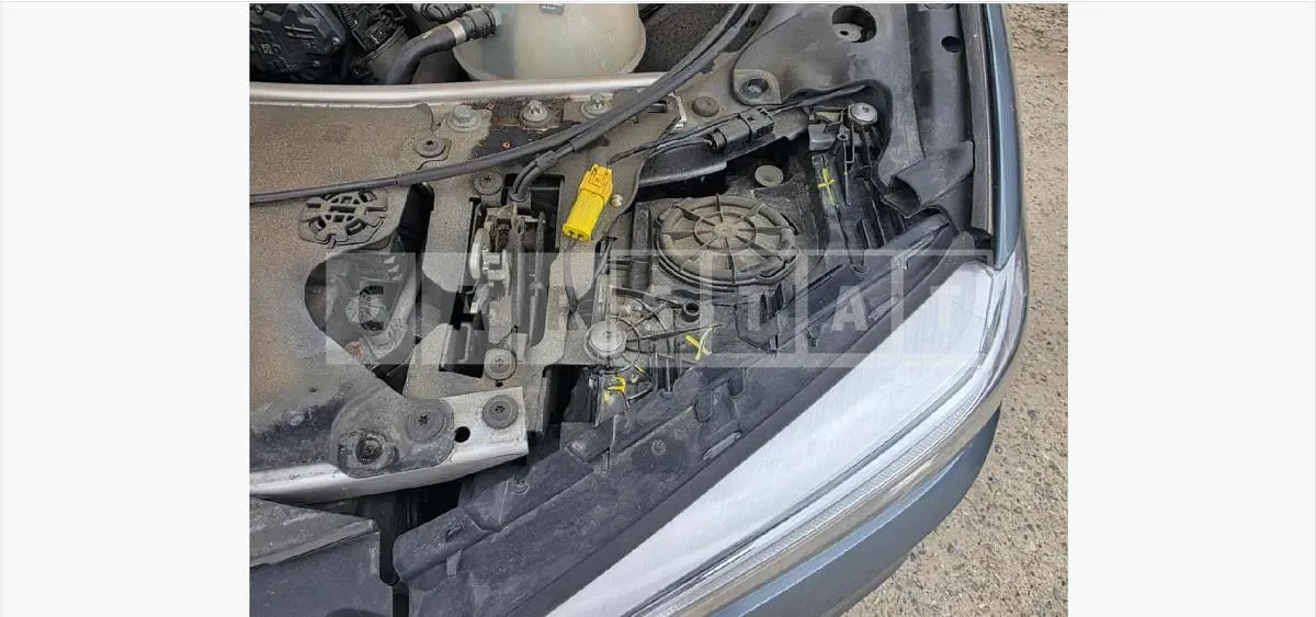 Photo 2 of 13: 2017 BMW (parts) 520d Headlamp — Korean insurance auction