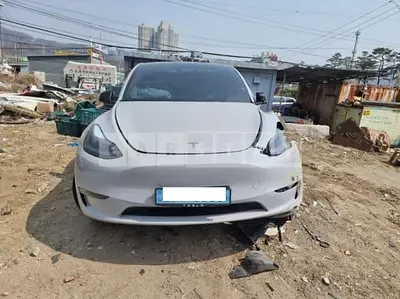Photo 1 of 13: 2022 Tesla Model Y Performance, VIN 7SAYGDEF0NF417293 — Korean insurance auction