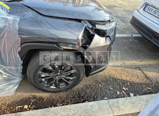 Photo 2 of 12: 2023 Toyota RAV4 Hybrid AWD — Korean insurance auction