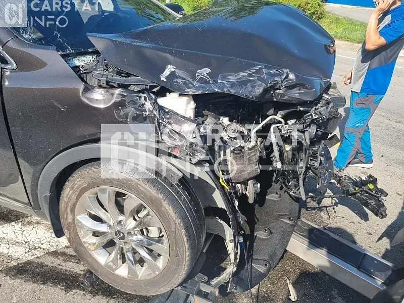 Photo 2 of 12: 2018 Kia Sorento, VIN KNAPS81ABKA497925 — Korean insurance auction
