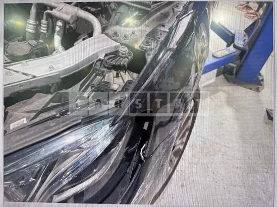 Photo 2 of 27: 2018 Mercedes-Benz E 300 4Matic, VIN WDDZF4KB4JA377136 — Korean insurance auction