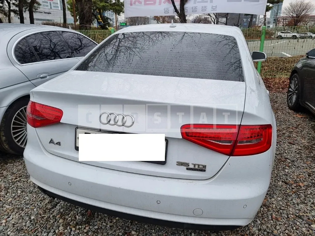 Photo 2 of 30: 2015 Audi A4 35 TDI quattro, VIN WAUZZZ8K2FA071207 — Korean insurance auction