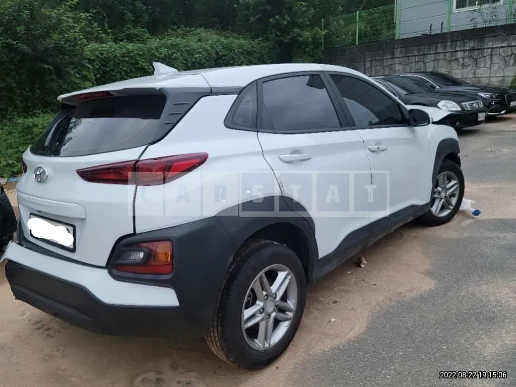 Photo 2 of 8: 2020 Hyundai Kona, VIN KMHK4815GLU608326 — Korean insurance auction