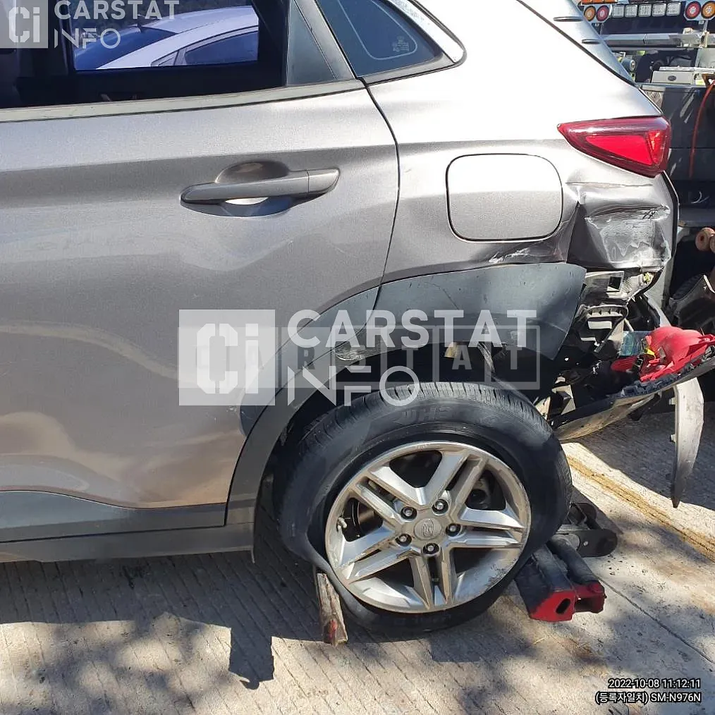 Photo 2 of 8: 2017 Hyundai Kona 1.6 — Korean insurance auction