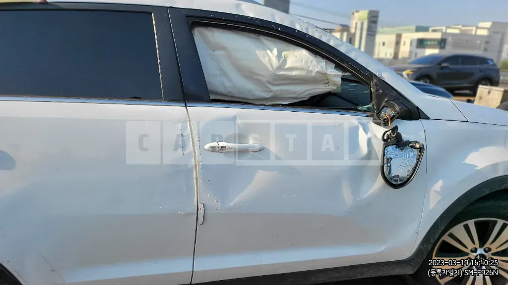 Photo 2 of 16: 2015 Kia Sportage R, VIN KNAPC813BGK822521 — Korean insurance auction