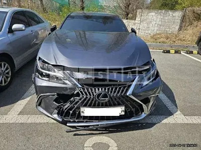 Photo 1 of 30: 2023 Lexus ES300h — Korean insurance auction