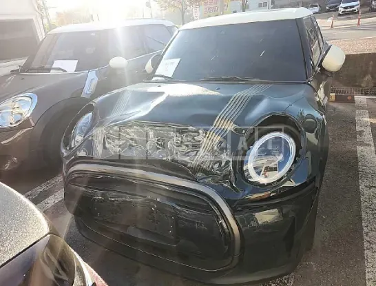 Photo 2 of 50: 2023 MINI Cooper, VIN WMW41DK03P2S98736 — Korean insurance auction
