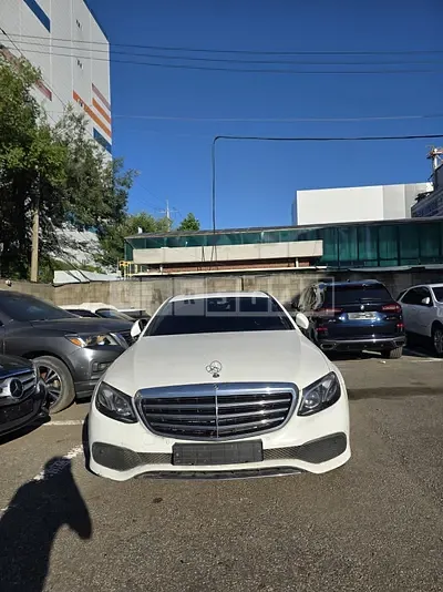 Photo 1 of 38: 2018 Mercedes-Benz (parts) E300 4Matic — Korean insurance auction