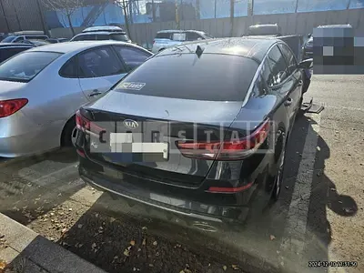Photo 1 of 16: 2019 Kia K5 2.0 — Korean insurance auction