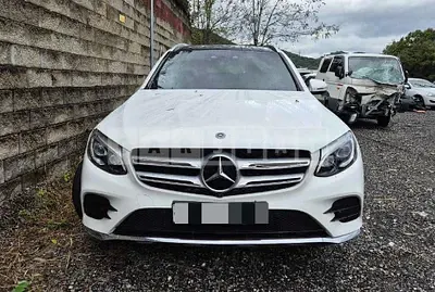 Photo 1 of 41: 2019 Mercedes-Benz GLC300 4Matic — Korean insurance auction