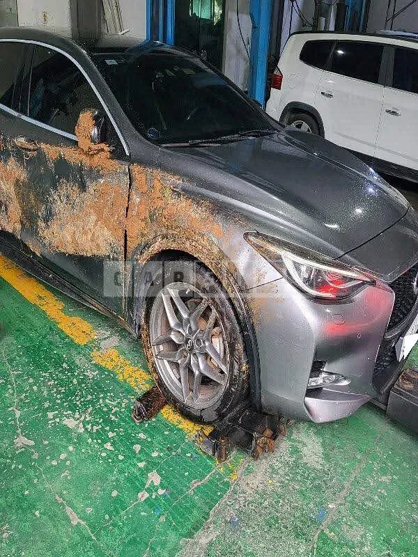 Photo 2 of 15: 2017 Infiniti Nissan Q30, VIN SJKCH53E6HA017009 — Korean insurance auction