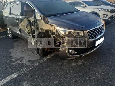 Photo 1 of 11: 2016 Kia Carnival, VIN KNAMC81ABGS243383 — Korean insurance auction