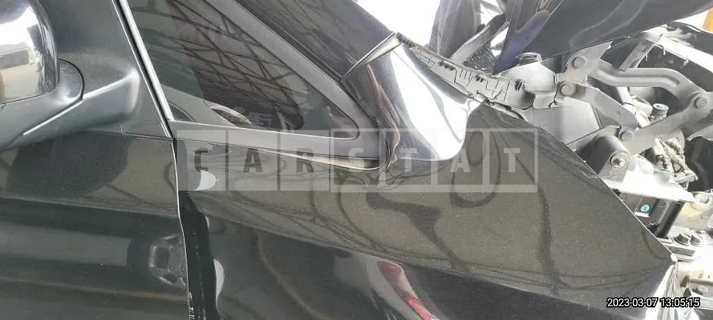 Photo 2 of 11: 2015 Kia Carnival, VIN KNAMC81ABFS044207 — Korean insurance auction
