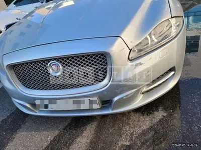 Photo 1 of 9: 2015 Jaguar XJ 3.0d — Korean insurance auction