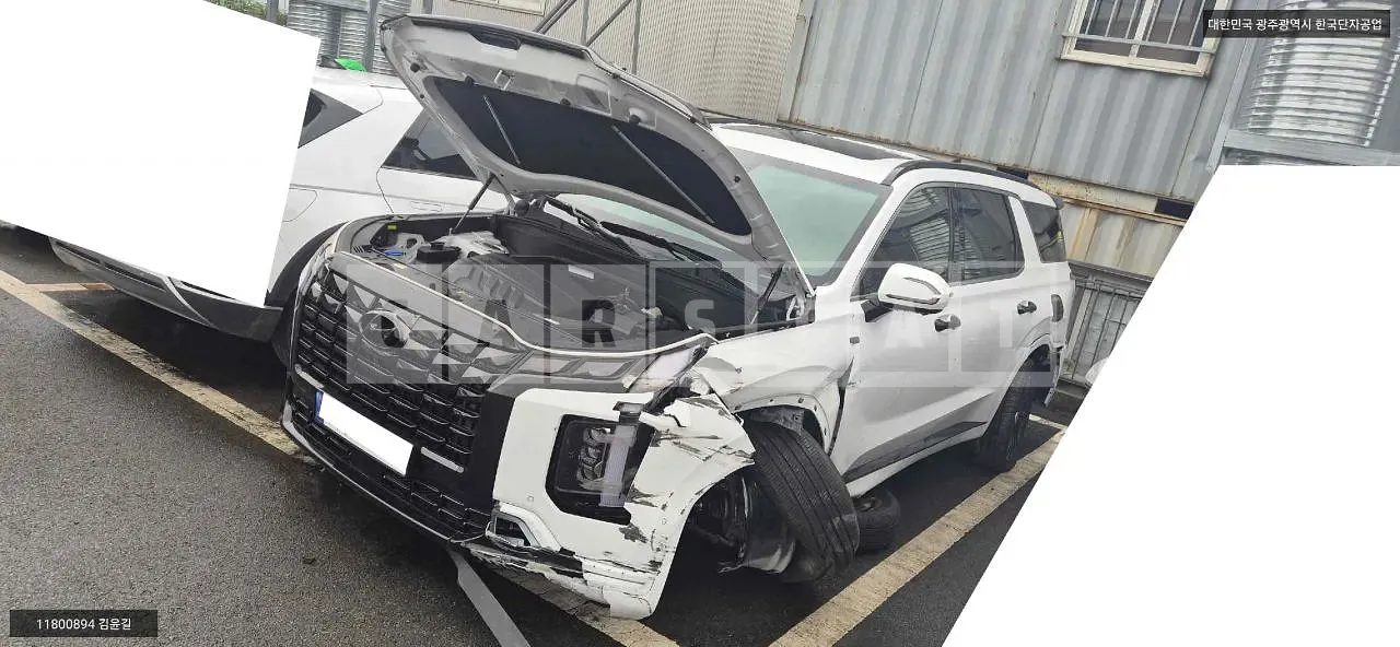 Photo 2 of 14: 2024 Hyundai Palisade, VIN KMHR581ADRU741470 — Korean insurance auction