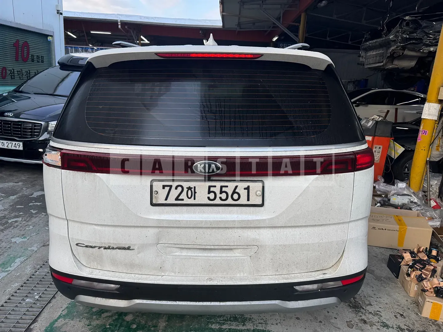 Photo 2 of 6: 2021 Kia Carnival — Korean insurance auction