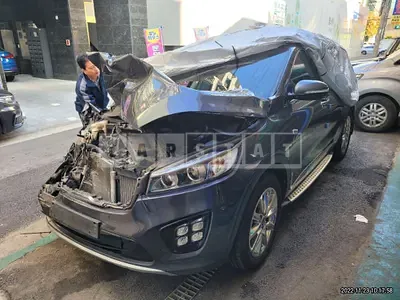 Photo 1 of 20: 2017 Kia Sorento, VIN KNAPK81ADHA277055 — Korean insurance auction