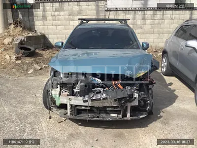 Photo 1 of 14: 2019 Hyundai Kona Electric, VIN KMHK281GFKU034094 — Korean insurance auction