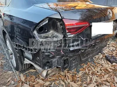 Photo 1 of 18: 2018 Volkswagen Passat 2.0 TSI — Korean insurance auction